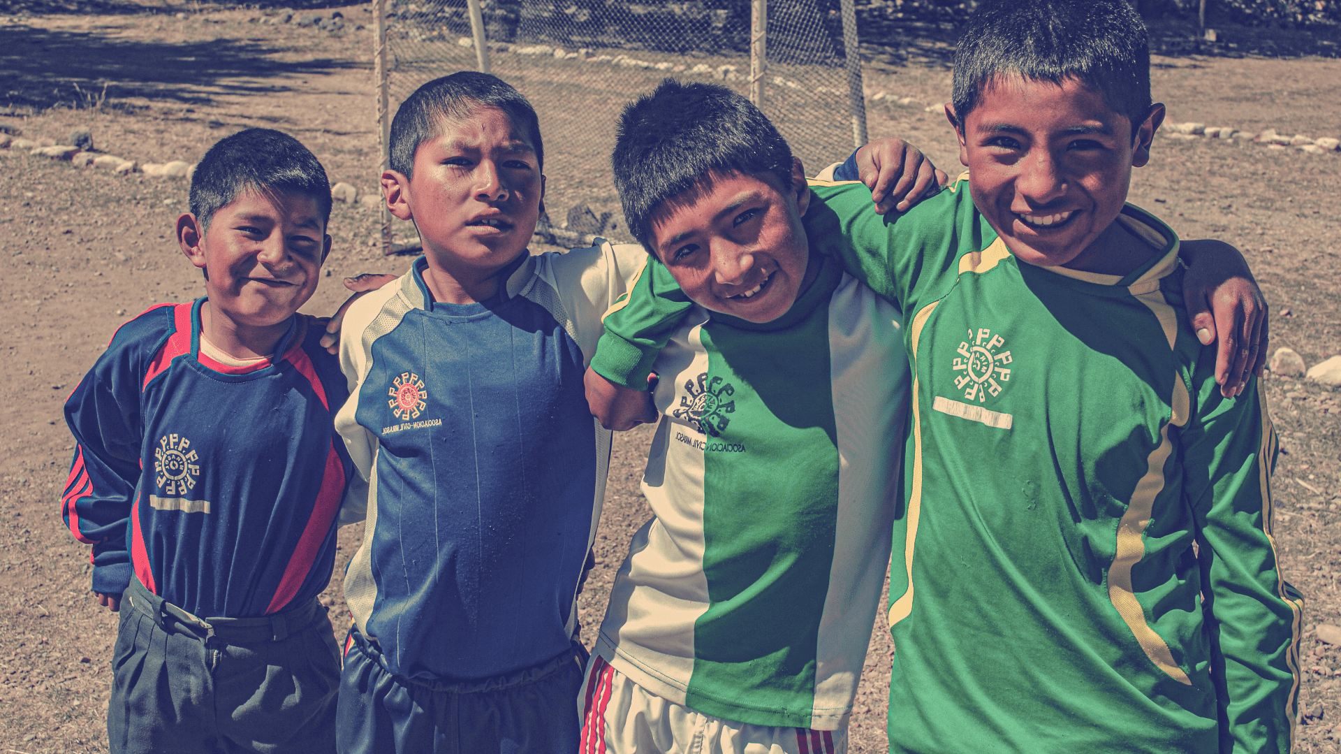 children playing at the Mirasol school